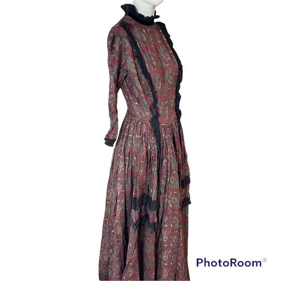 Vintage Victorian Prairie Dress Handmade Paisley Red Green Black Goth - Picture 4 of 12